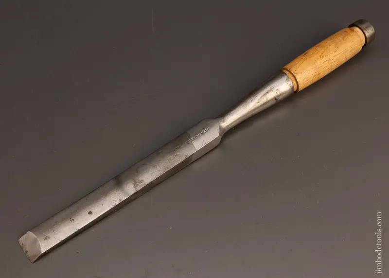 1 Inch Heavy Framing Chisel T.H. Witherby - 113346 1