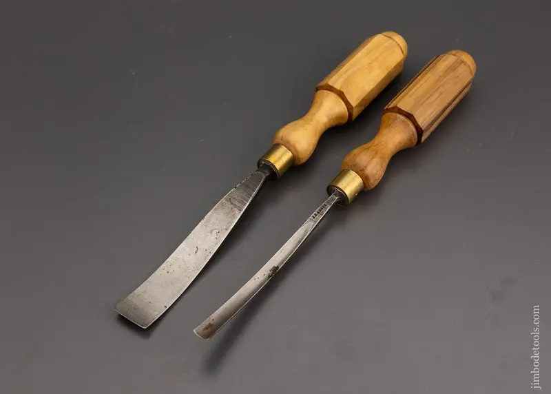 2 Addis Carving Gouges 3/8 & 7/8 Inch Boxwood Handles - 101628 1
