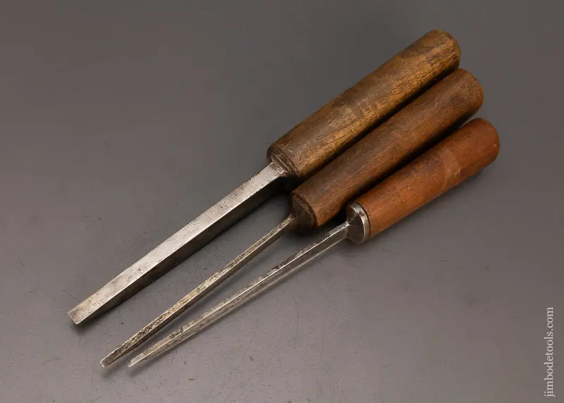 3 Good User Pig Sticker Mortise Chisels - 113849 1