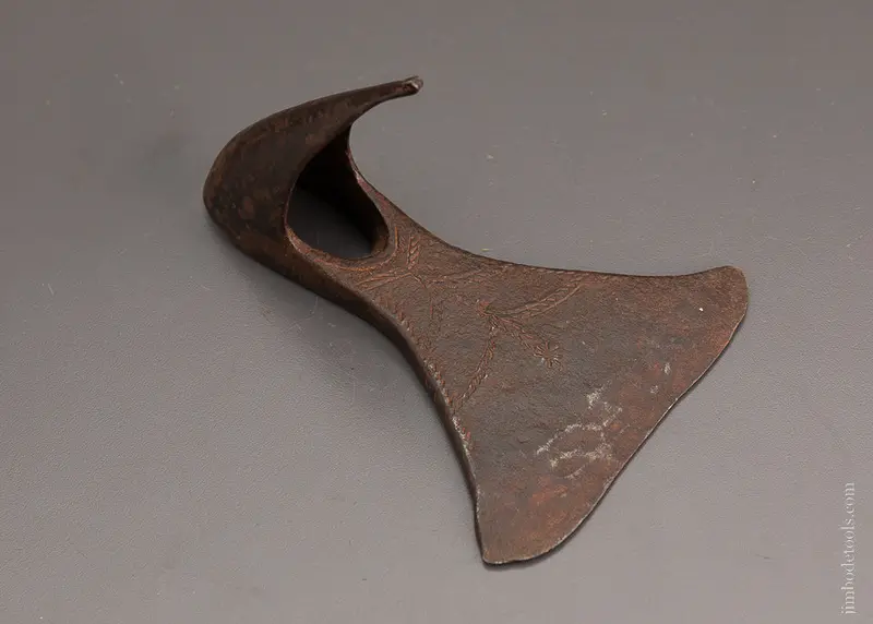 Beautiful 17Th Century Adze With Decorations - 104220 1