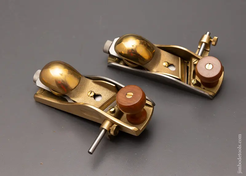 Discontinued & Impossible To Find Bronze Lie Nielsen No. 140 Skew Left & Right Block Planes - 114148 - As Of Dec 2 1