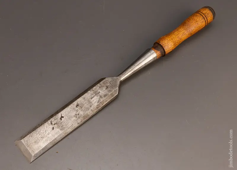 Fine 1 1/2 Inch Socket Firmer Chisel Hartford - 113903 1
