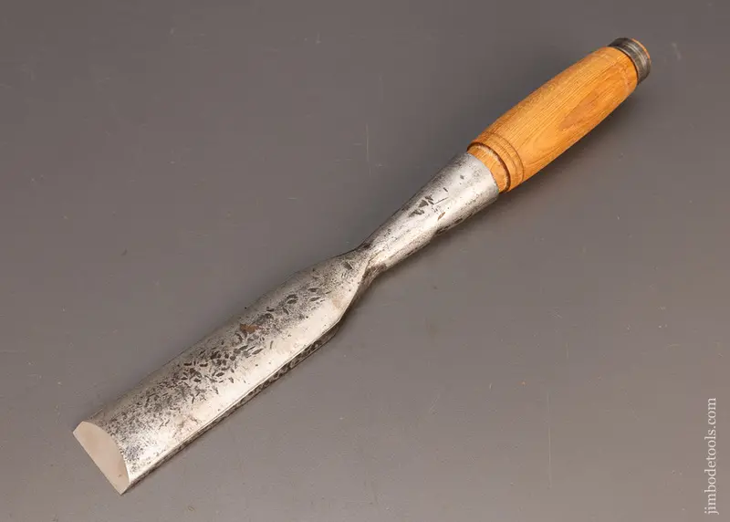Fine James Swan 1 1/2 Inch (Schnaff) Heavy Framing Chisel - 114054 1