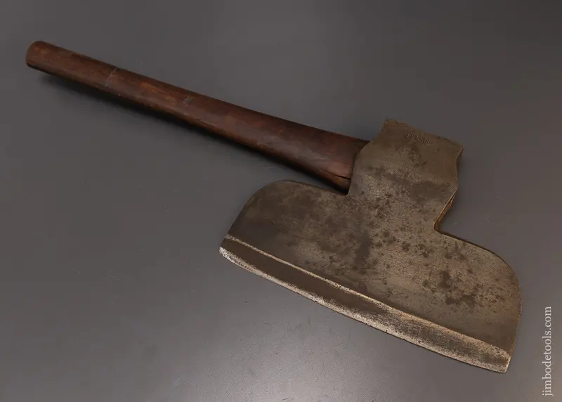 Fine Plumb Offset Single Bevel Hewing Axe - 110098 1