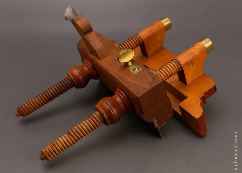Fine S. Cook N. Brunswick N.J. Screw Arm Plow Plane ** 2 Stars - 114674 1