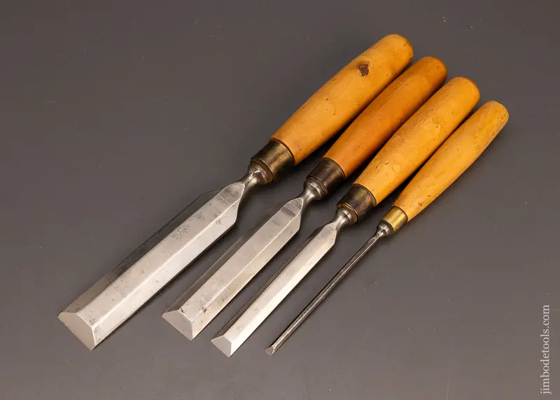 Fine Set Of 4 Boxwood Handled Bevel Edge Bench Chisels - 114048 1
