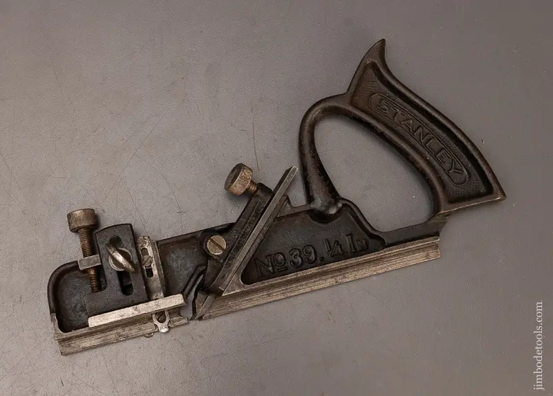 Fine Stanley No. 39 1/2 Dado Plane - 114547 1