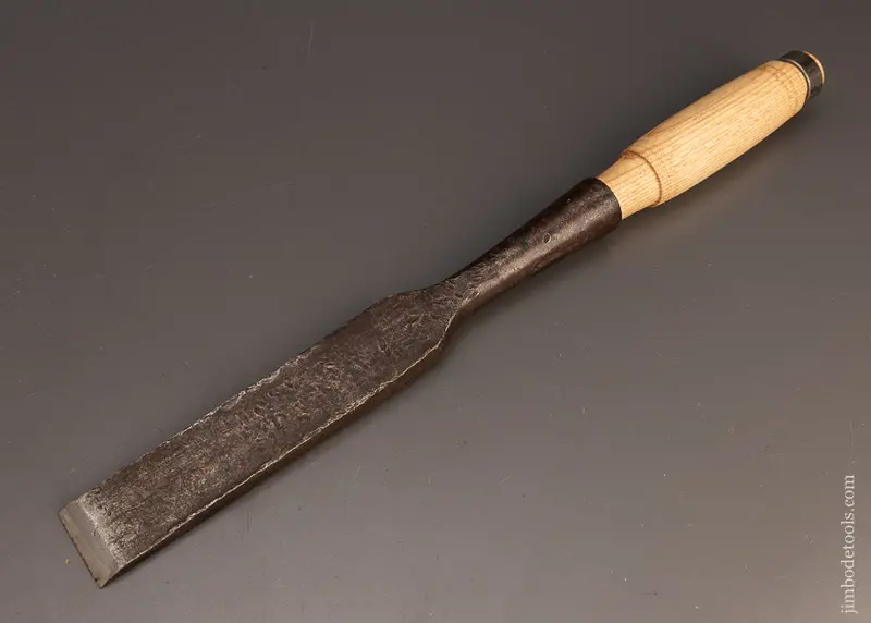 Good User Underhill 1 1/2 Inch (Schnaff) Heavy Framing Chisel - 112867 1