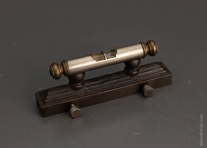 Gorgeous Ll Davis Finial Level - 105087 1
