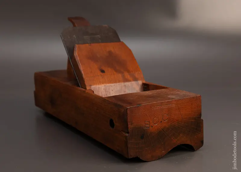 Massive 4 3/4 Inch Crown Moulding Plane By P.H. Manchester - 119357 1