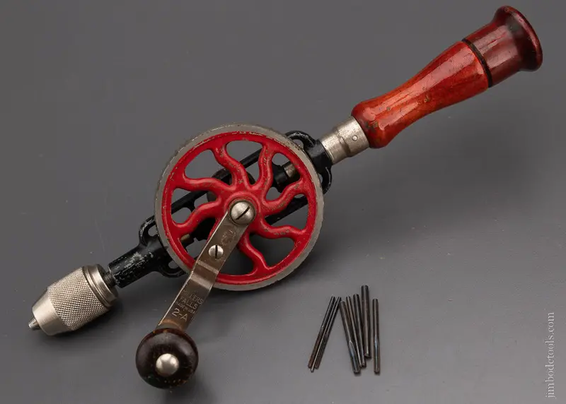 Millers Falls No. 2-A Drill With 8 Bits Fine - 104433 1