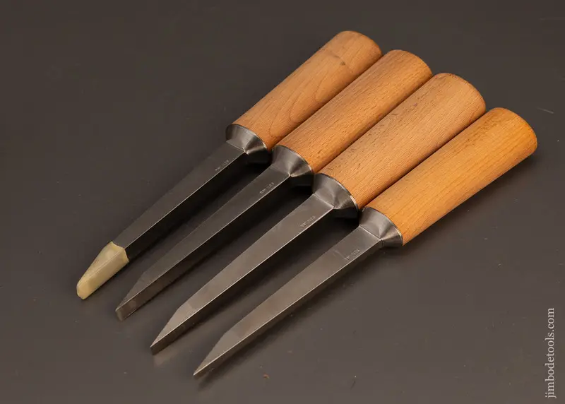 Mint Set Of 4 Ray Iles Pig Sticker Mortise Chisels - 120302 1