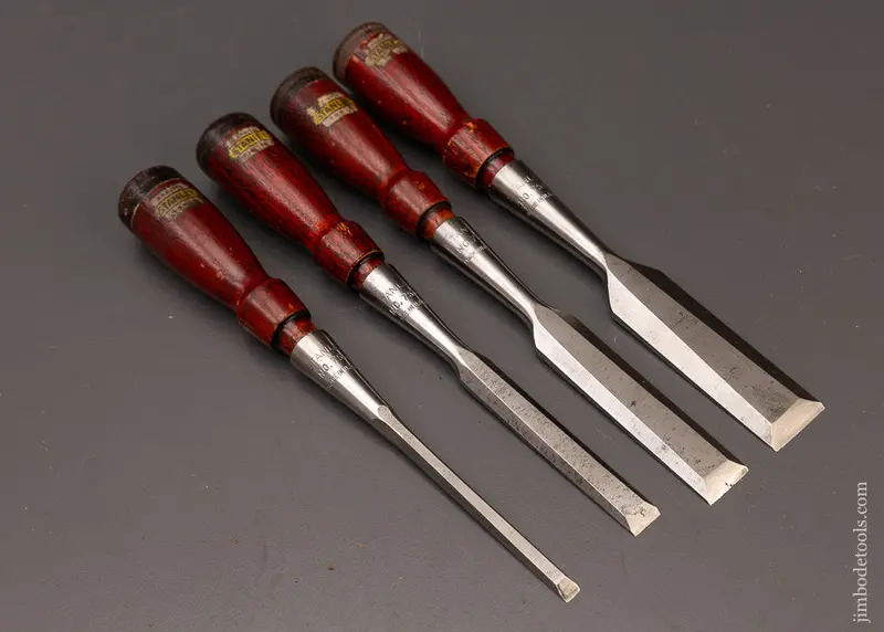 Near Mint Set Of 4 Stanley No. 750 Chisels With Decals - 112053 1