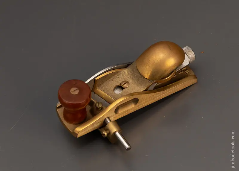 Out Of Stock & Unavailable Bronze Lie Nielsen No. 140 Skew Block Plane With Fence - 119617 1