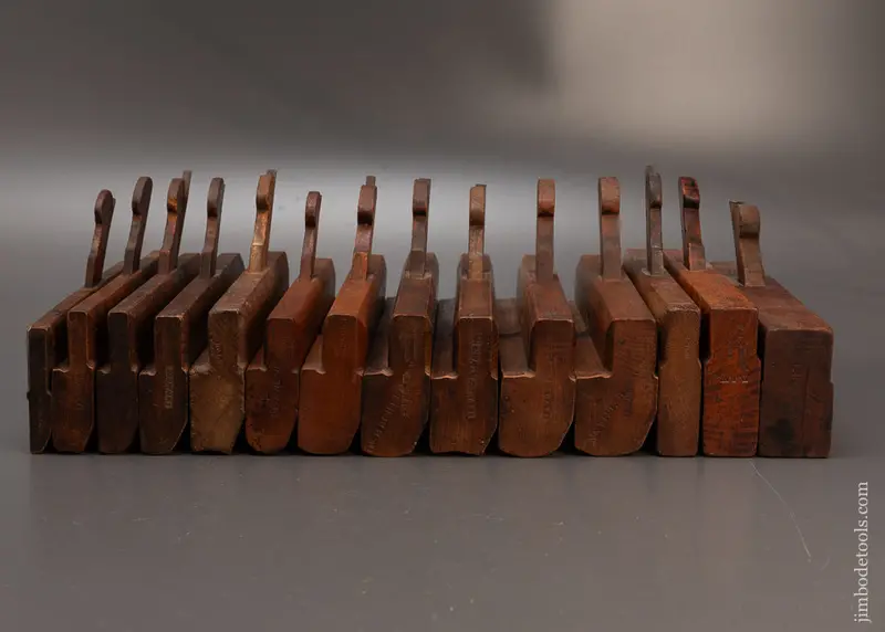 Rare 2 Star ** Set Of 14 Moulding Planes By Kendall Baltimore - 118663 1
