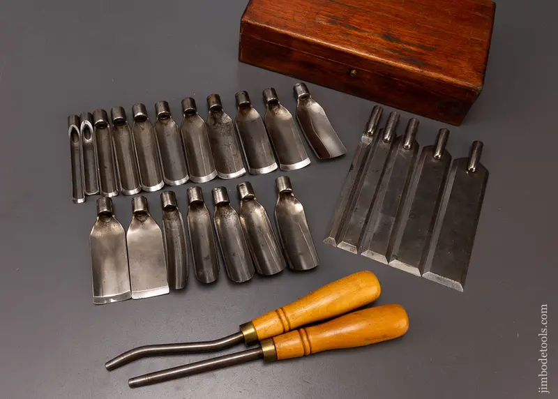 Rare & Fine 25 Piece Pattern Maker’S Paring Chisel & Gouge Set By Adams & Nelson Co. - 108327 1