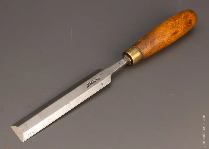 Sweet Ward 1 1/4 Inch Bevel Edge Paring Chisel With Boxwood Handle -- 114029 1