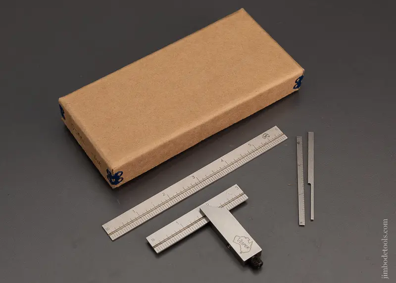 Vesper Double Square With 4 Scales In Box - 104184 1